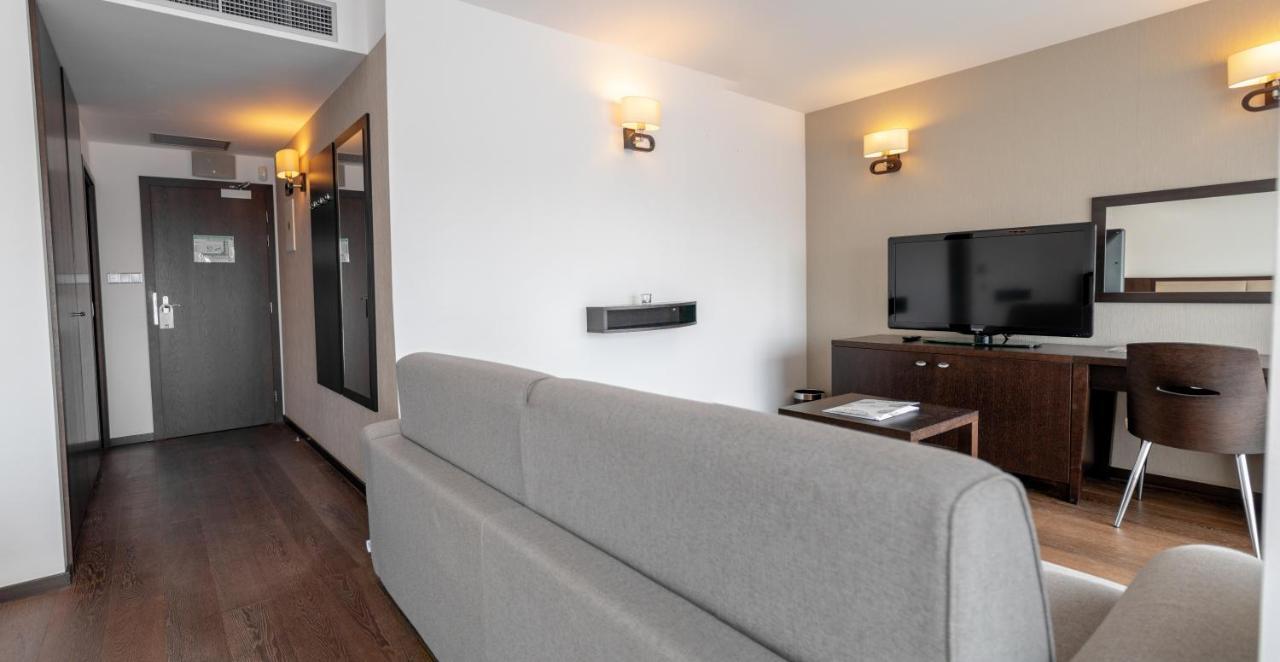 Chateau Appony Bagian luar foto